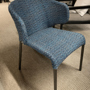 **NEW ARRIVAL**  Roda - Double - Chaise repas empilable