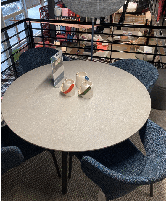 **NEW ARRIVAL** Roda - Gamma - Table repas – Image 2