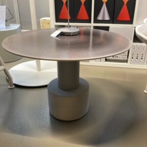 ** NEW ARRIVAL ** Kettal - Roll - Table d'appoint (nouvelle finition)