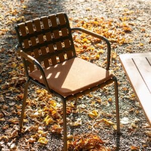 **NEW ARRIVAL** Roda - Erice - Chaise repas empilable