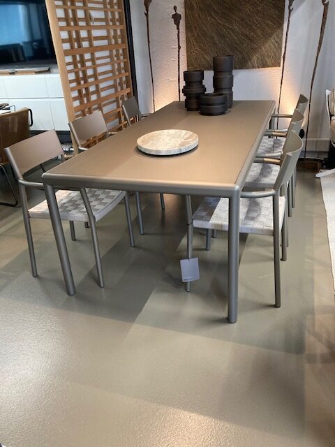 ** NEW ARRIVAL ** Kettal - Passage - Ensemble table repas et 6 chaises